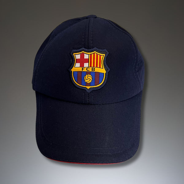 Kapa z grbom Barcelona, temno modra