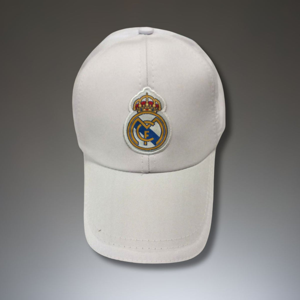 Kapa z grbom Real Madrid, snežno bela